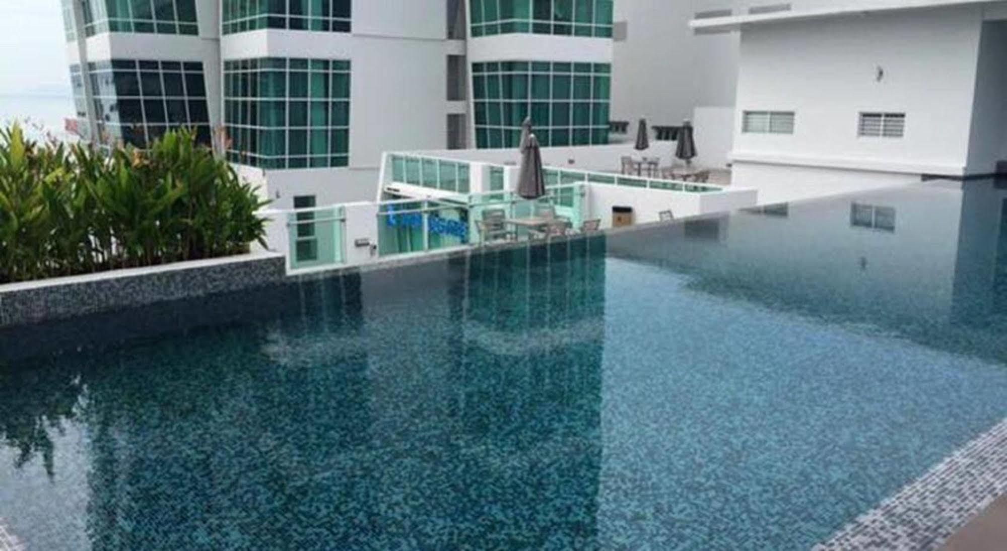 Maritime Luxury Suites George Town Ngoại thất bức ảnh